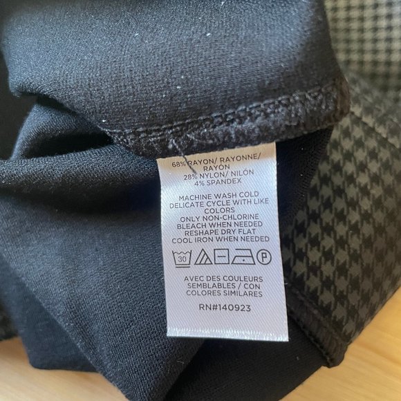 NWT Loft Houndstooth Coated Leggings, XS - Picture 6 of 9